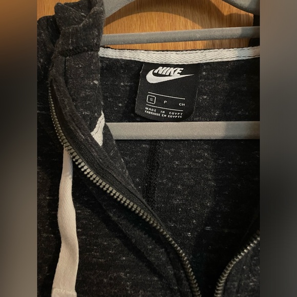 Nike hoodie - Picture 3 of 3